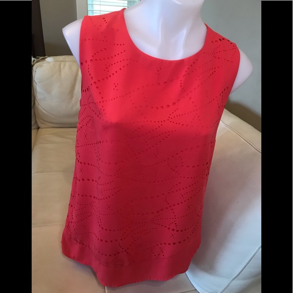 Vex Collection Red Sleeveless Blouse - Picture 2 of 10